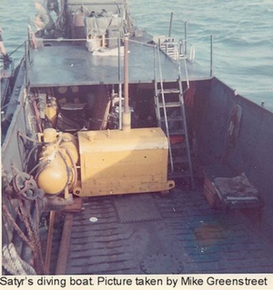ARL-213 Diving Boat